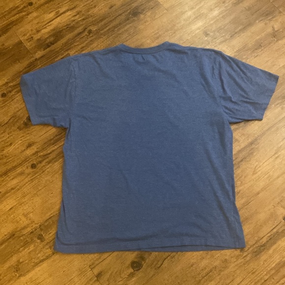 Section Majestic University of Kentucky v-neck t-shirt, eRupption Zone - Picture 4 of 4